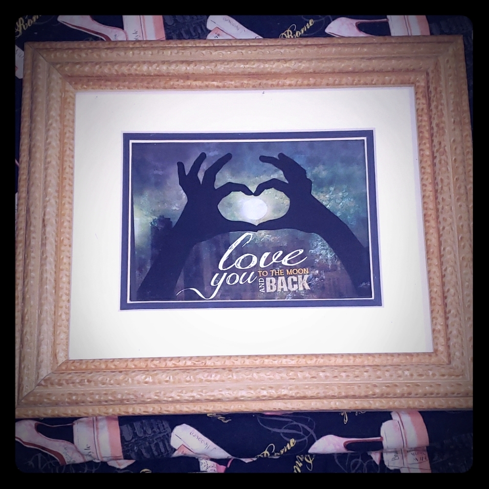 🔴 10/$10. Love you to the moon & back wallart